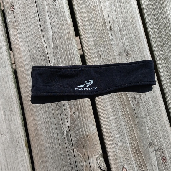 Workout headband - Picture 1 of 8